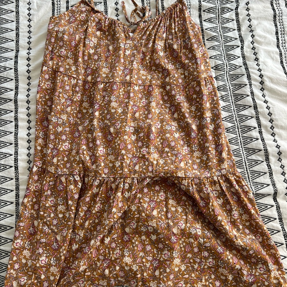 Old navy dress never worn